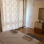 Private In Oxygen