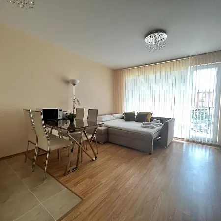 Private In Oxygen סבטי ולאס